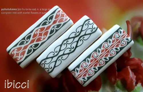 ibicci cookies showing the cookie versions of the Kowhaiwhai mesh stencils